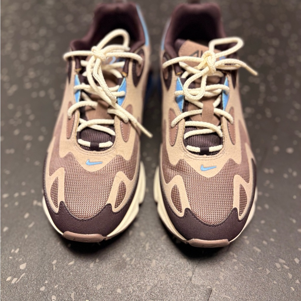 Nike Women’s Sneakers - Brown and Blue - Picture 4 of 7